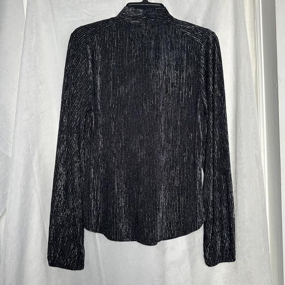 3/$20 💥 Long Sleeve Keyhole Bow Mock Neck Black & Silver Shimmery Blouse NWT - Picture 10 of 17